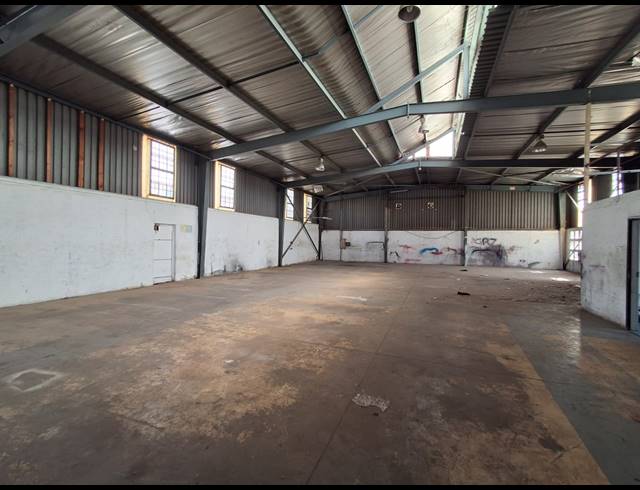 477M² WAREHOUSE TO LET IN DENVER